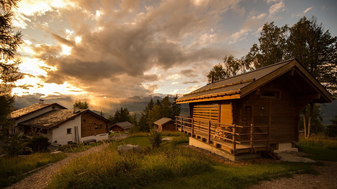 Les Mazots De La Source & Spa Vercorin Exterior photo