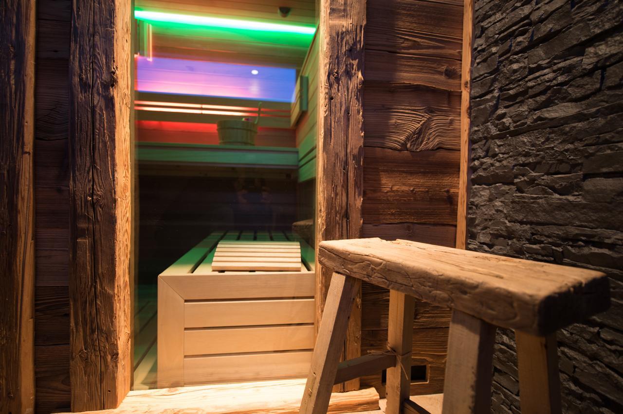 Les Mazots De La Source & Spa Vercorin Exterior photo
